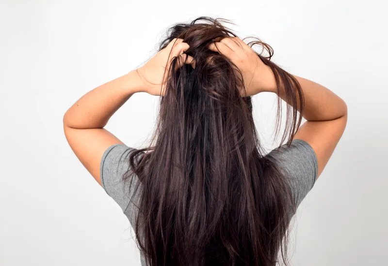 itchy scalp causes