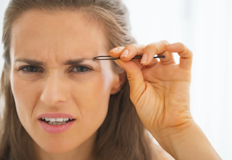 eyebrow hair loss causes